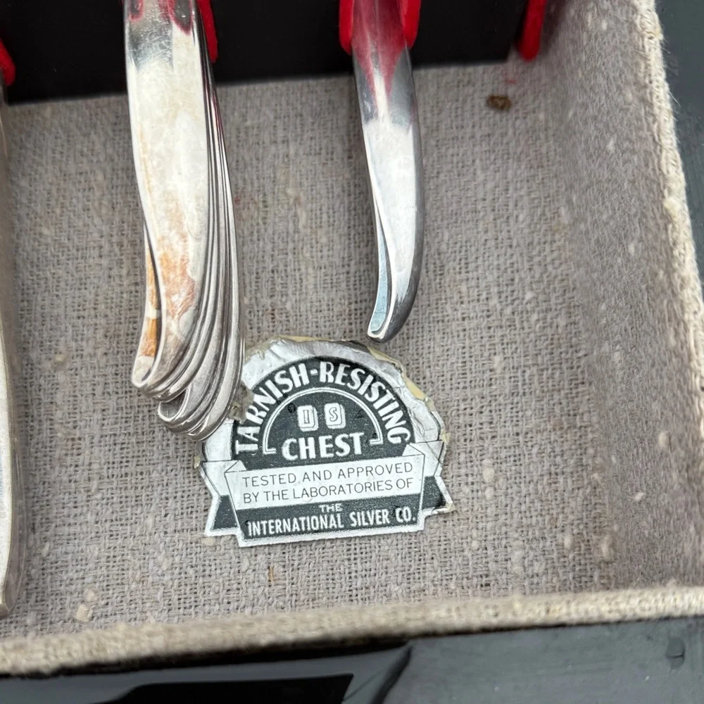 Silverware Set - Picture 2 of 2